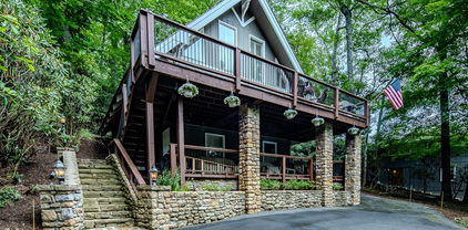 244 Walnut, Boone