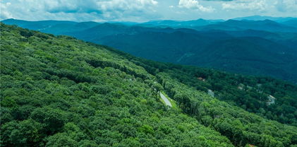 L-64 Eagles Nest Trail, Banner Elk