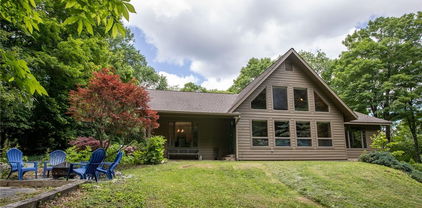 126 Rock Ledge Lane, Sugar Mountain