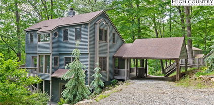 216 Cane Road, Boone