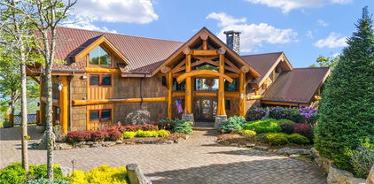 2910 Eagles Nest Trail, Banner Elk