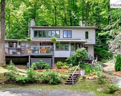 424 Clubhouse Drive, Banner Elk