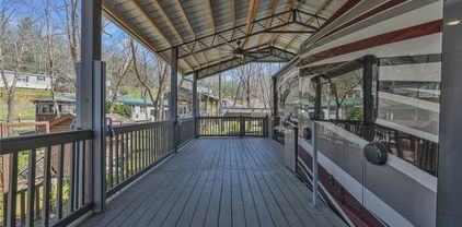 177 Finch Way, West Jefferson