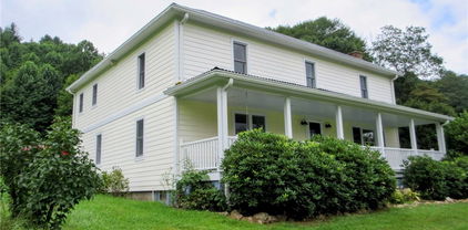 1294 Spencer Branch Road, Lansing