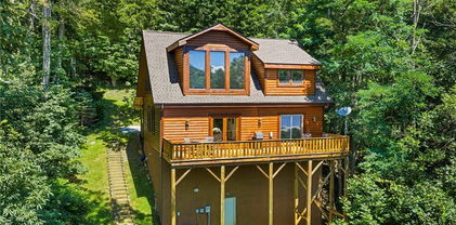 809 Thorncliff Drive, Seven Devils