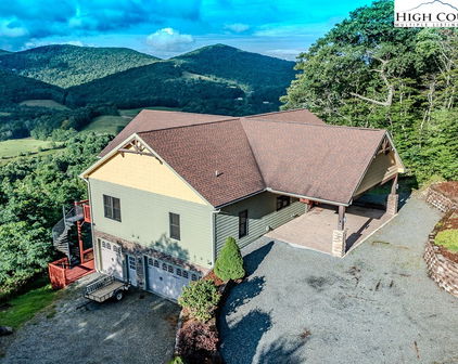 196 Hanley Lane, Boone