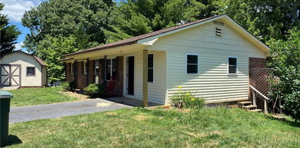 535 Little River Drive, Sparta