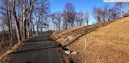 Lot EC2 Eagle Crest Trail, Elk Park