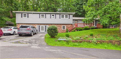 601 Dogwood Road, Boone