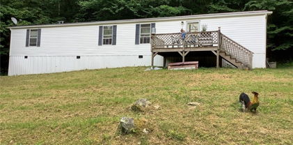 823 Spice Creek Road, Banner Elk