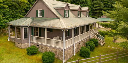 2084 Mast Gap Road, Sugar Grove