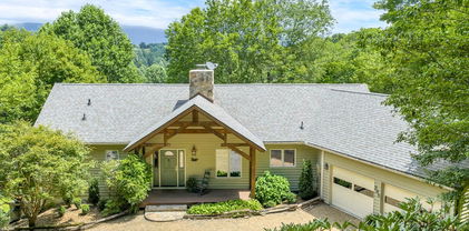 385 Belmont, Boone