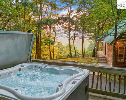 2095 Elk Ridge Road, Ferguson