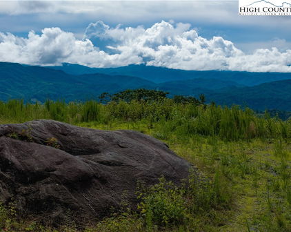 S50 Cliffside Trail, Banner Elk