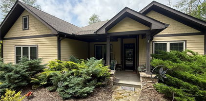 167 Rough Ridge Road, Sugar Mountain