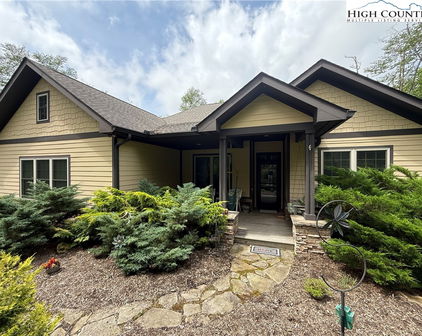 167 Rough Ridge Road, Sugar Mountain