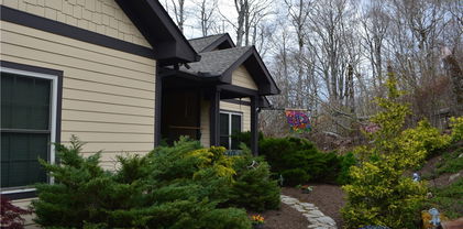 167 Rough Ridge Road, Sugar Mountain