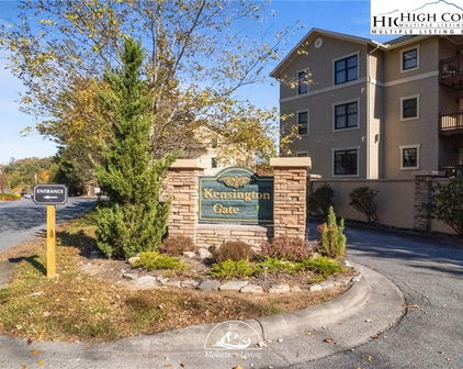 155 Gateway Drive Unit 102, Boone