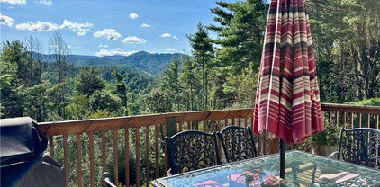 249 Hickory Trail, Banner Elk
