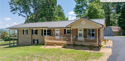 396 Doctor Street, Sparta