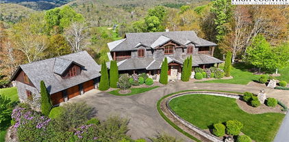 693 Thunderhill Trail, Blowing Rock