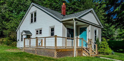 1680 NC Highway 194 South, Todd