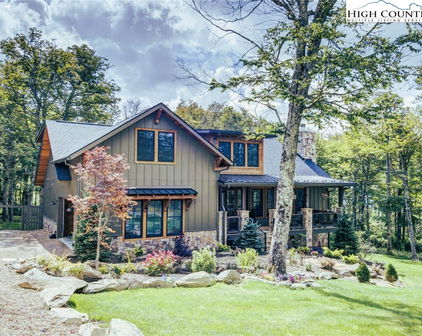 137 Green Cliffs Road, Sugar Mountain