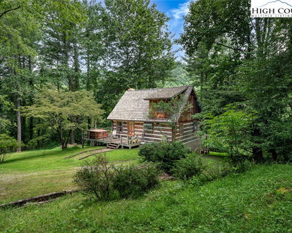 2647 Watauga River Road, Sugar Grove