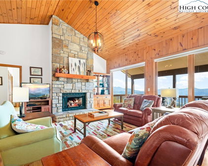 360 Fox Run Road, Banner Elk