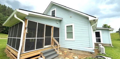 2823 Cranberry Creek Road, Laurel Springs