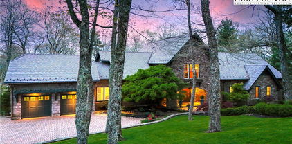 205 W Indrio Road, Blowing Rock