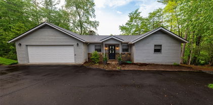 284 Red Bird Lane, Roaring Gap