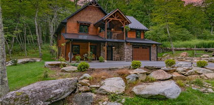 196 Cloud Spring Drive, Sugar Mountain