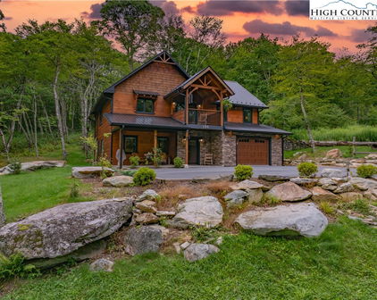 196 Cloud Spring Drive, Sugar Mountain