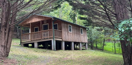 1421 Park Vista Road, West Jefferson
