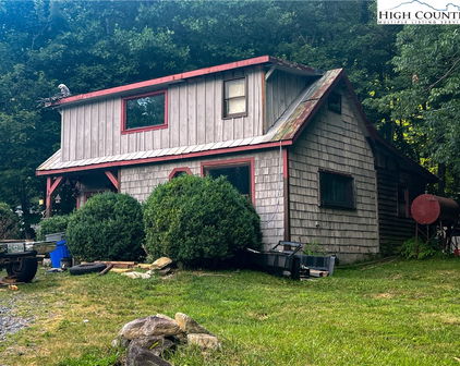 5539 NC 105 Highway, Banner Elk