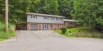 601 Dogwood Road, Boone