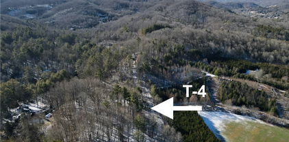 T-4 Seneca Drive, Boone