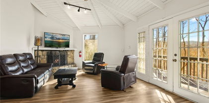 104 Black Birch Lane, Beech Mountain