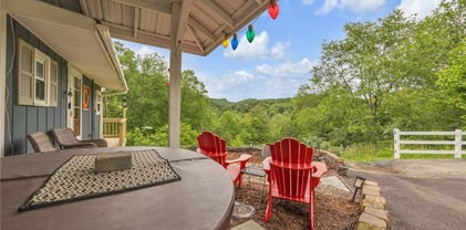 242 Ladd Parsons Road, Crumpler