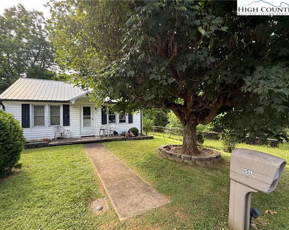511 Ridgecrest Avenue, West Jefferson