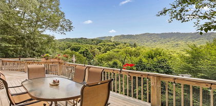 101 & 103 Greenbriar Road, Beech Mountain