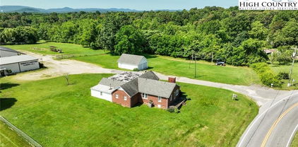 820 Suncrest Orchard Road, North Wilkesboro