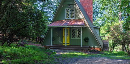 825 Ridge Road, Roaring Gap