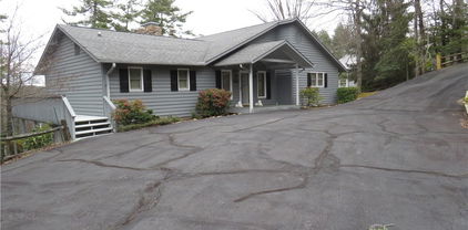 488 MEADOW VIEW Road, Roaring Gap