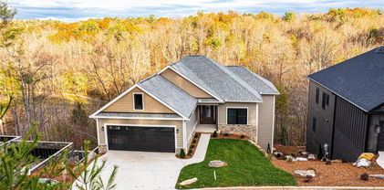 520 NE Park Way, Lenoir