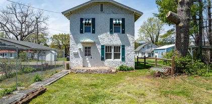 227 N Murphey Street, Mountain City