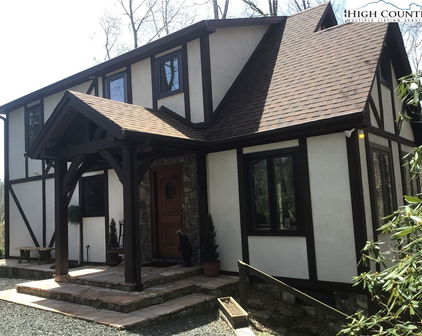 420 Lake View Trail, Fleetwood