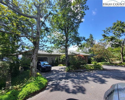 200 Longview Drive, Blowing Rock