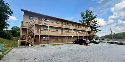 134 Mac Street Unit 10, Boone